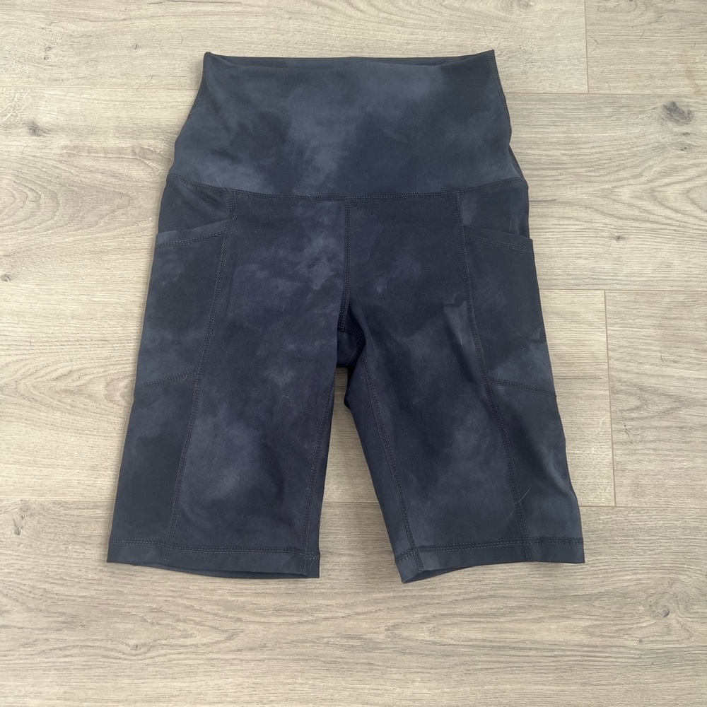 Women’s 90 Degree bike shorts size small